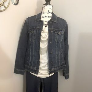 Jean Jacket perfect for fall or any occasion